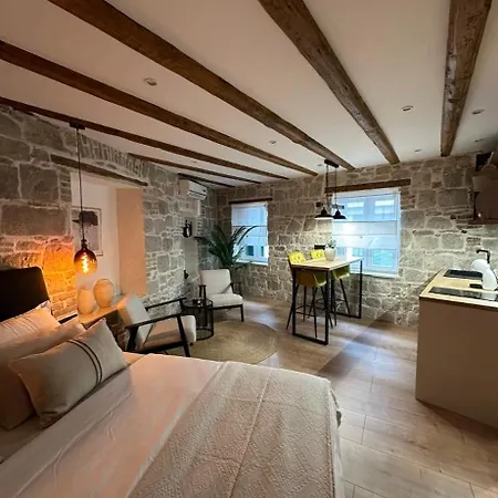 Dani Apartment- Heart Of