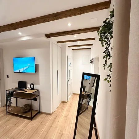 Dani Apartment- Heart Of