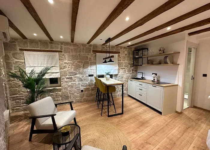Dani Central Apartment- Heart Of Split Stay Apartman Split