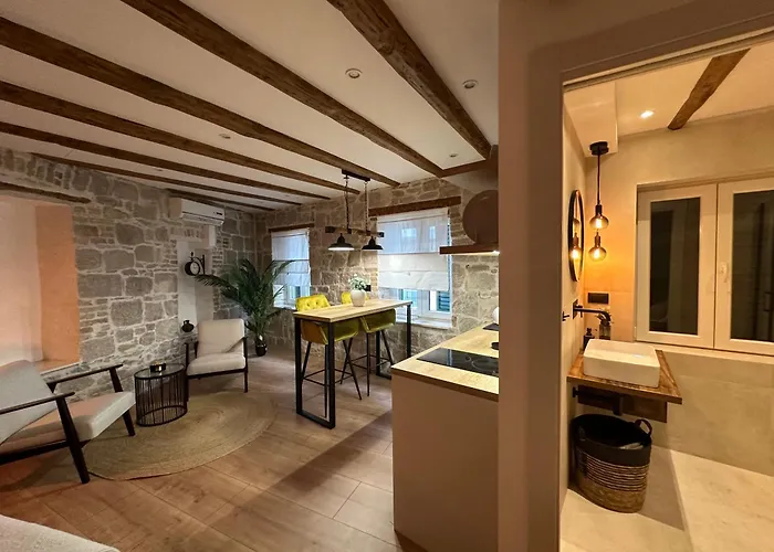 Dani Central Apartment- Heart Of Split Stay Apartman *