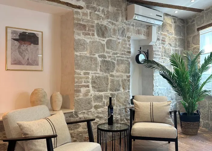 Dani Central Apartment- Heart Of Split Stay Apartman *