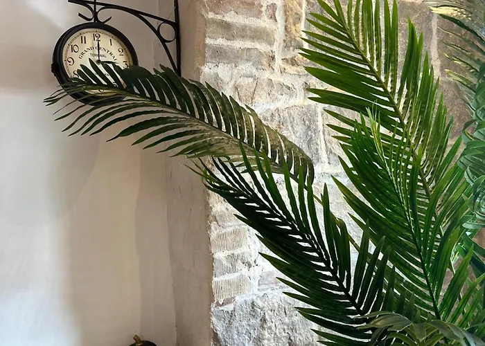 다니 아파트먼트 *